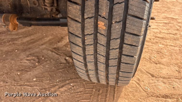 image for item FC2029 2020 Ford F350 Super Duty XL Crew Cab flatbed pickup truck