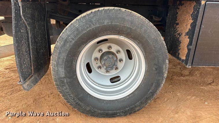 image for item FC2029 2020 Ford F350 Super Duty XL Crew Cab flatbed pickup truck