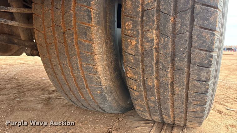 image for item FC2029 2020 Ford F350 Super Duty XL Crew Cab flatbed pickup truck