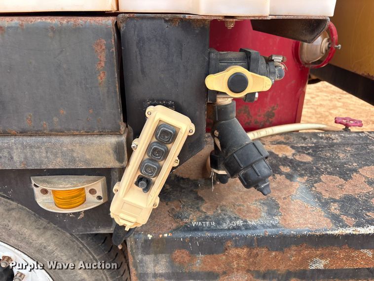 image for item FC2030 2013 Vac-Tron LP533DT vacuum excavator