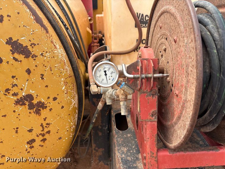 image for item FC2030 2013 Vac-Tron LP533DT vacuum excavator