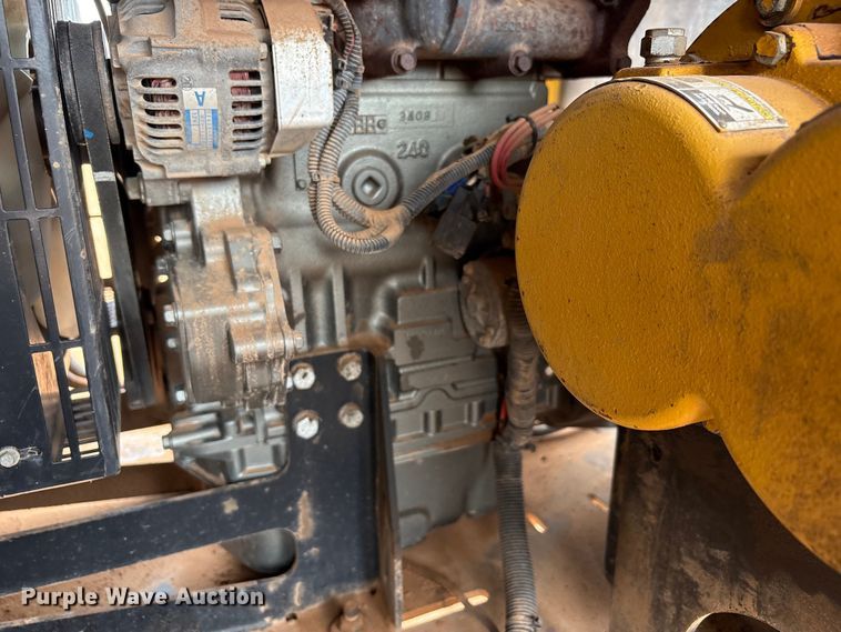 image for item FC2030 2013 Vac-Tron LP533DT vacuum excavator