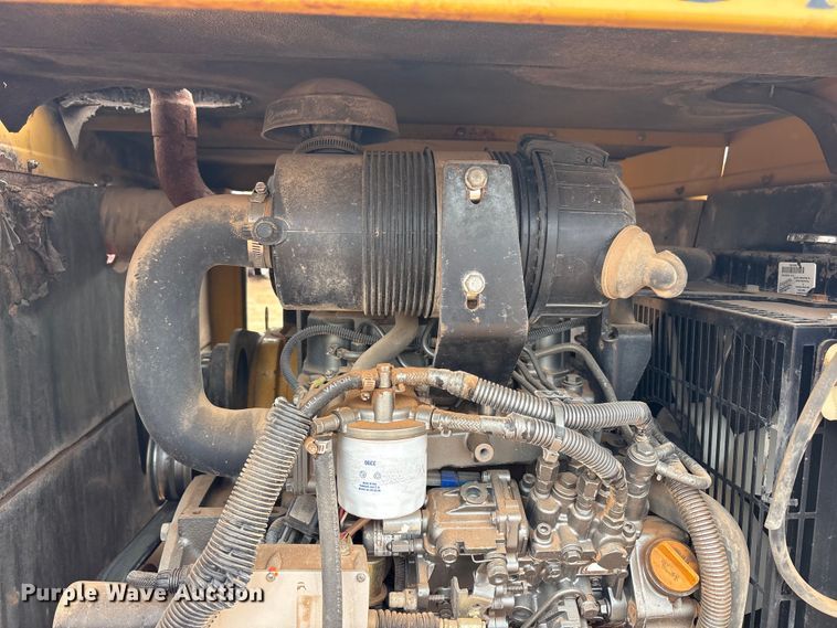 image for item FC2030 2013 Vac-Tron LP533DT vacuum excavator