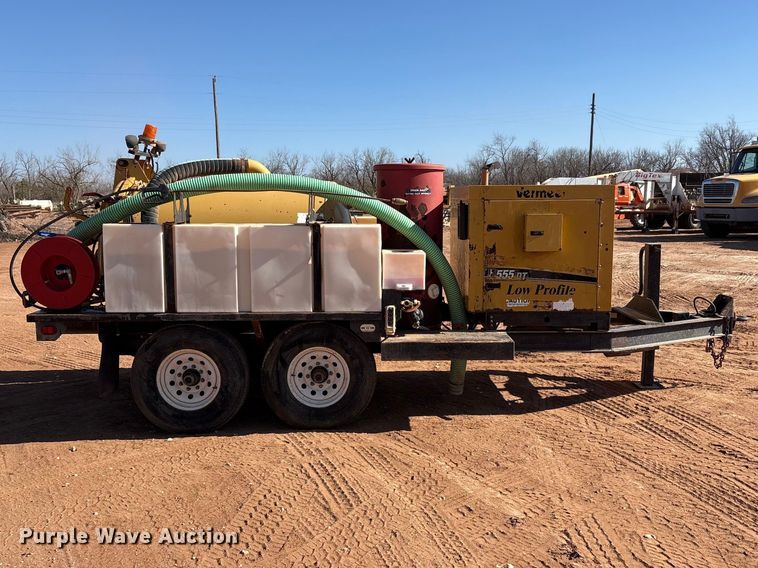 image for item FC2035 2012 Vac-Tron Vermeer LP555DT vacuum trailer