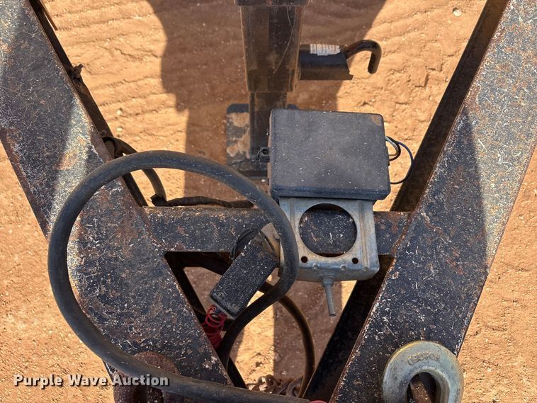 image for item FC2035 2012 Vac-Tron Vermeer LP555DT vacuum trailer