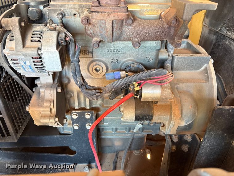 image for item FC2035 2012 Vac-Tron Vermeer LP555DT vacuum trailer