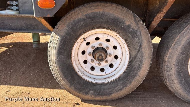 image for item FC2035 2012 Vac-Tron Vermeer LP555DT vacuum trailer