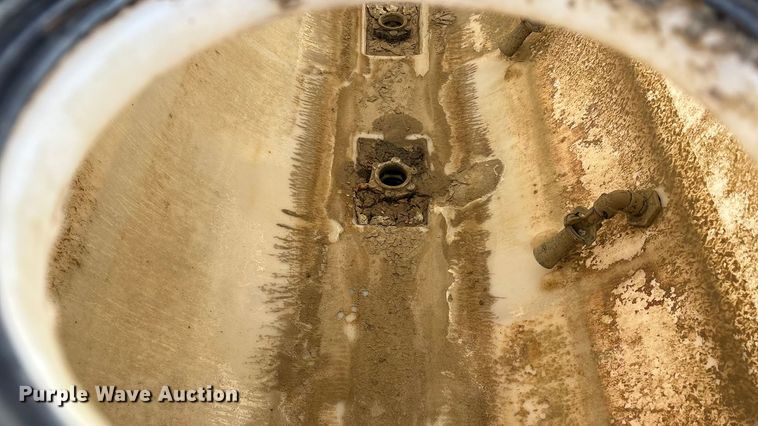 image for item FC2036 2006 Freightliner Business Class M2 flatbed truck with mud mixing truck