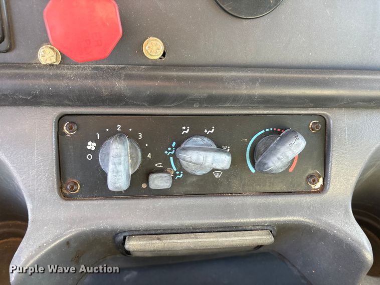 image for item FC2037 2005 Freightliner Business Class M2 flatbed truck with mud mixing system