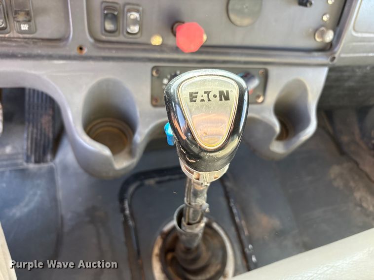 image for item FC2037 2005 Freightliner Business Class M2 flatbed truck with mud mixing system