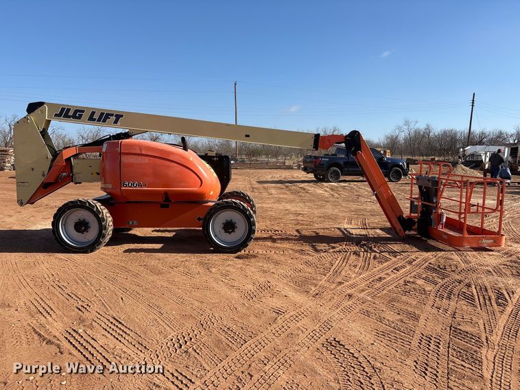 image for item FC2040 2012 JLG 600AJ boom lift