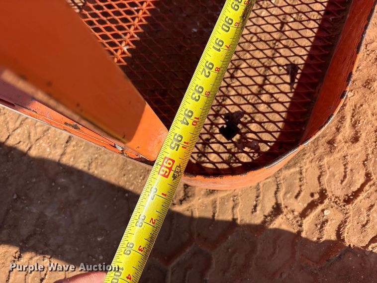 image for item FC2040 2012 JLG 600AJ boom lift