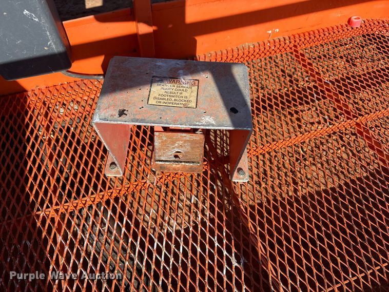 image for item FC2040 2012 JLG 600AJ boom lift