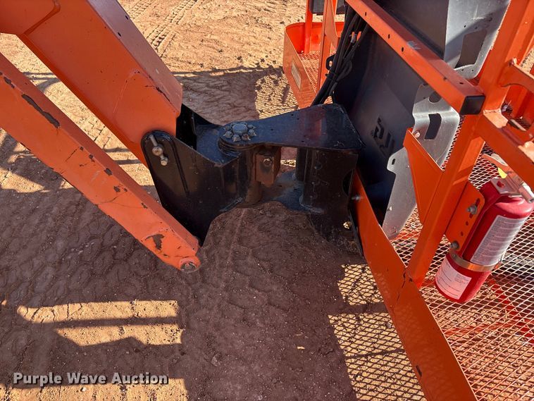 image for item FC2040 2012 JLG 600AJ boom lift