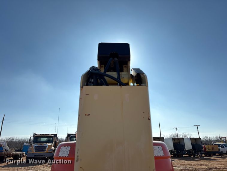 image for item FC2040 2012 JLG 600AJ boom lift