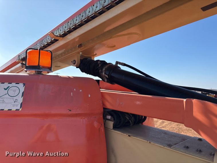 image for item FC2040 2012 JLG 600AJ boom lift