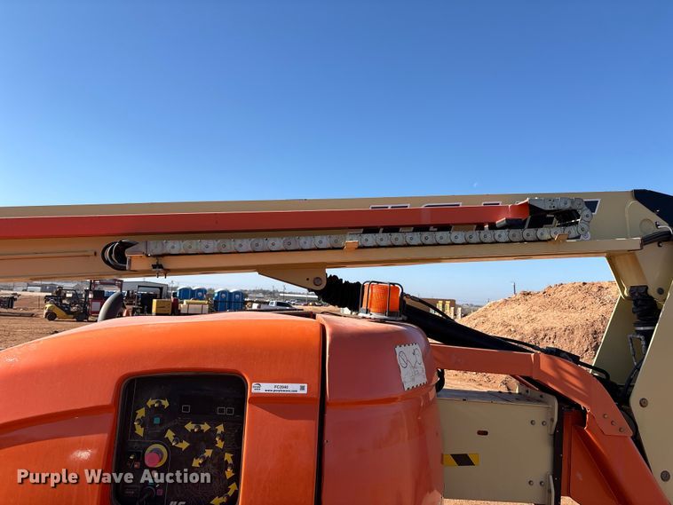 image for item FC2040 2012 JLG 600AJ boom lift