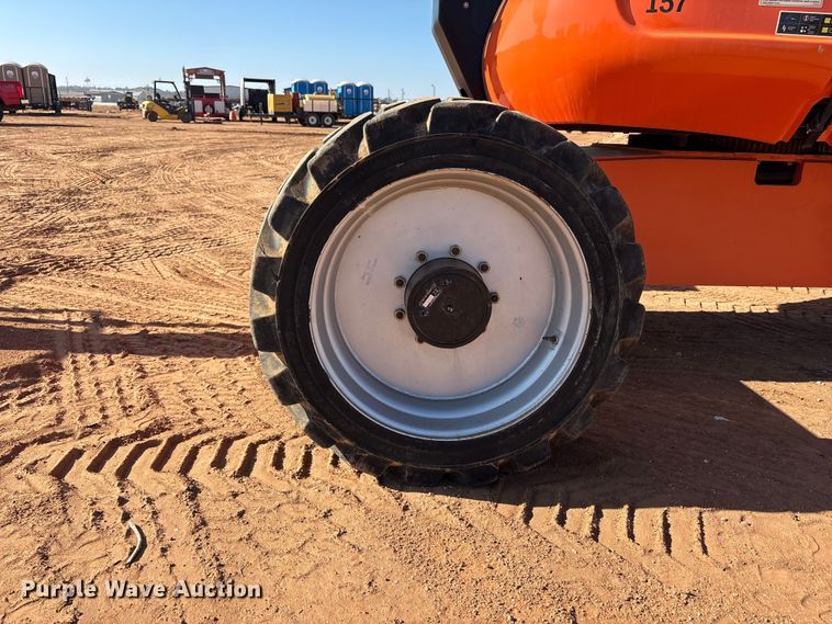 image for item FC2040 2012 JLG 600AJ boom lift