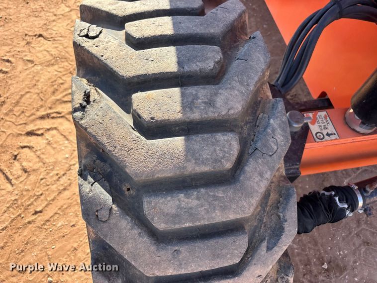 image for item FC2040 2012 JLG 600AJ boom lift