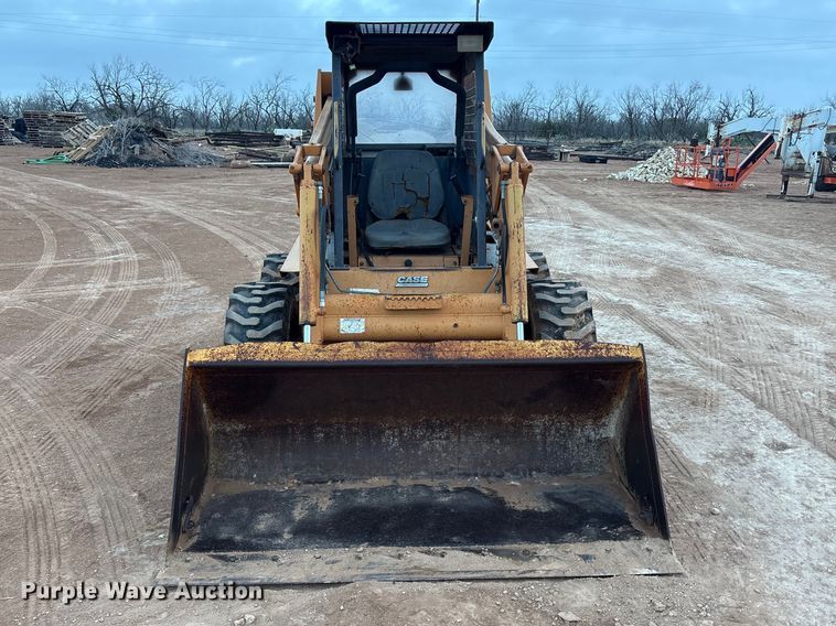 image for item FC2041 2000 Case 1845C skid steer loader