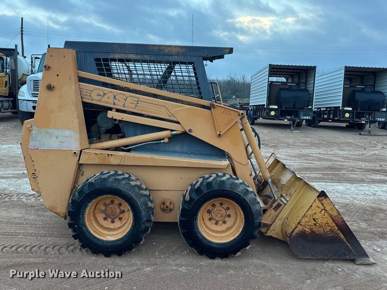 image for item FC2041 2000 Case 1845C skid steer loader