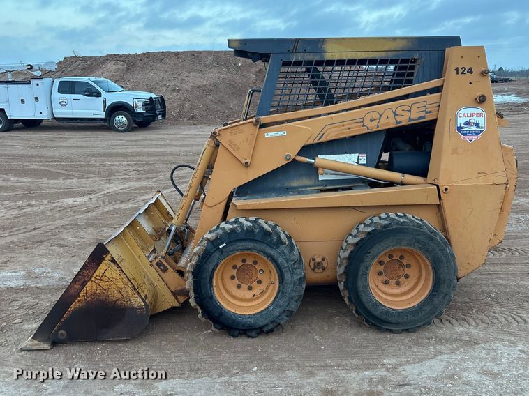 image for item FC2041 2000 Case 1845C skid steer loader