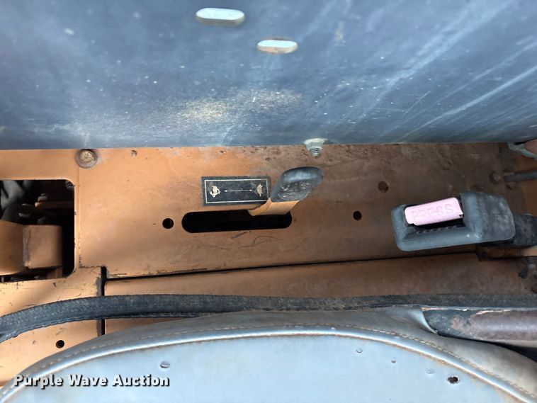 image for item FC2041 2000 Case 1845C skid steer loader