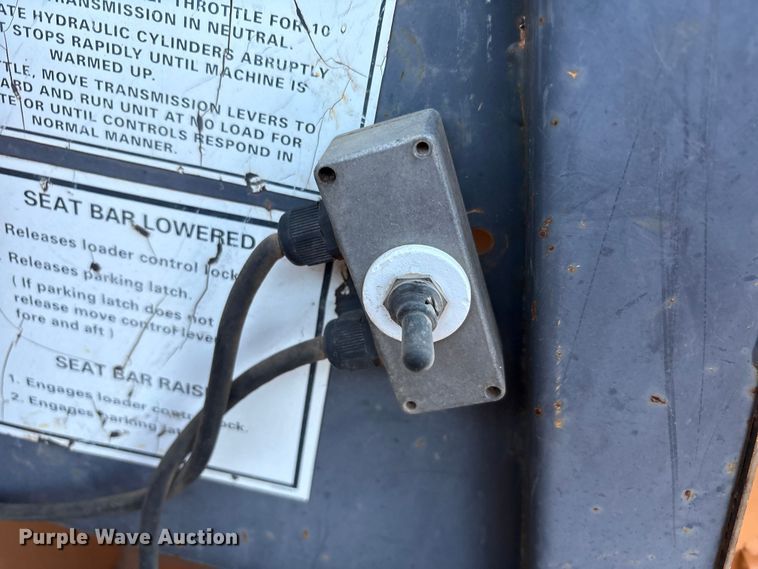 image for item FC2041 2000 Case 1845C skid steer loader