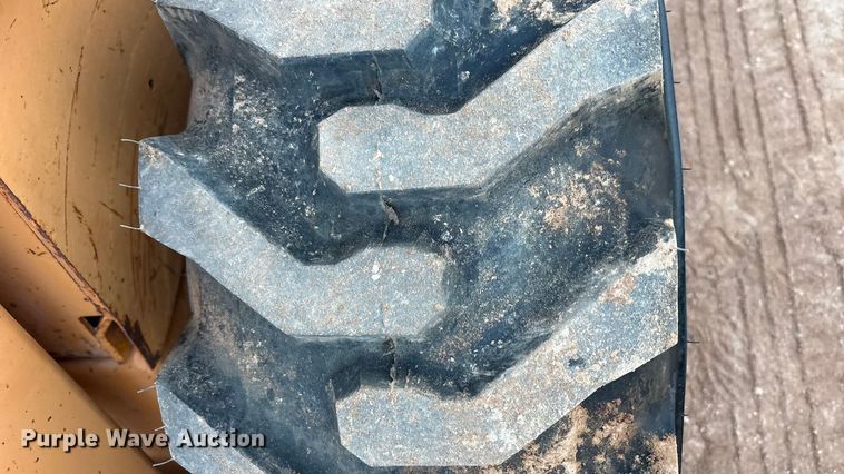 image for item FC2041 2000 Case 1845C skid steer loader