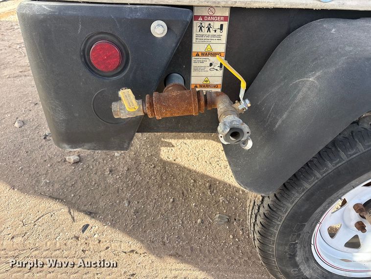 image for item FC2042 2013 Doosan C185 air compressor