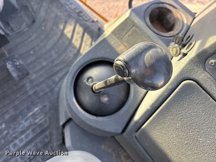 image for item FC2043 2012 John Deere 310SK backhoe