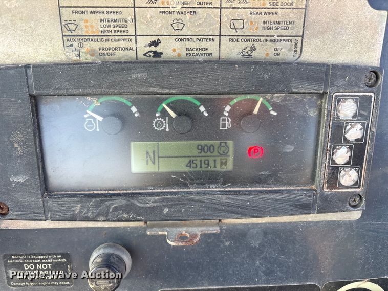 image for item FC2043 2012 John Deere 310SK backhoe