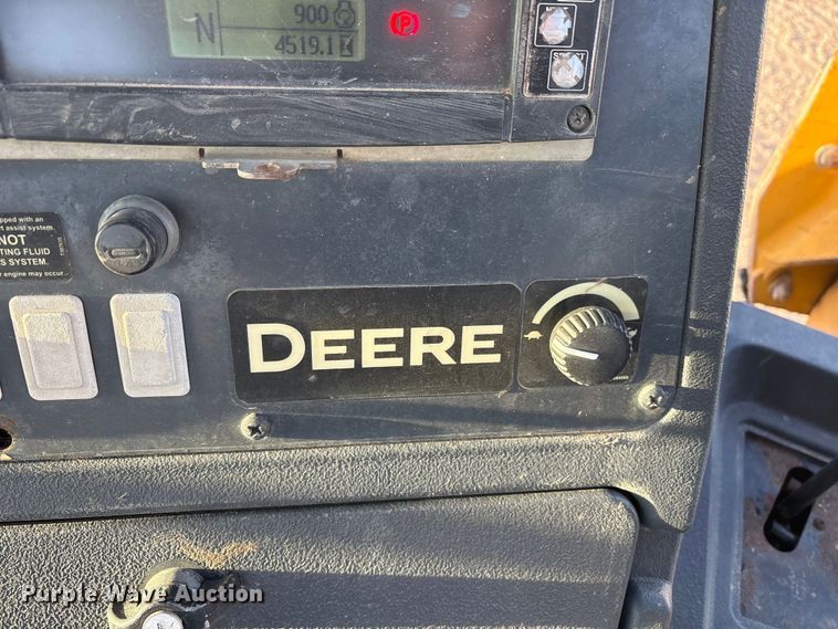 image for item FC2043 2012 John Deere 310SK backhoe