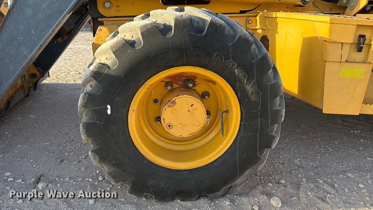 image for item FC2043 2012 John Deere 310SK backhoe