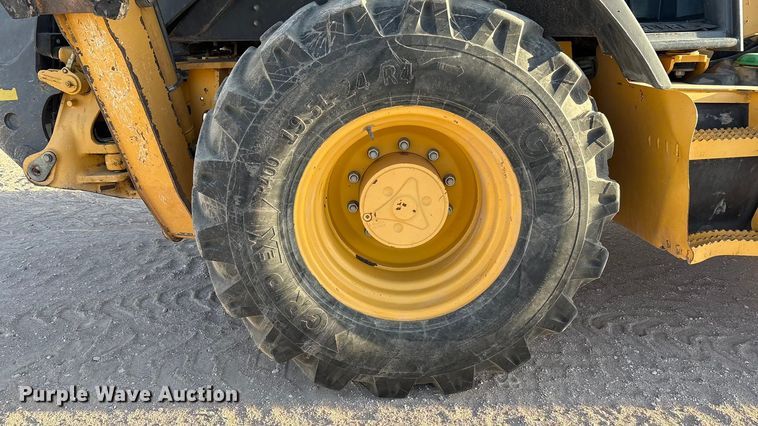 image for item FC2043 2012 John Deere 310SK backhoe