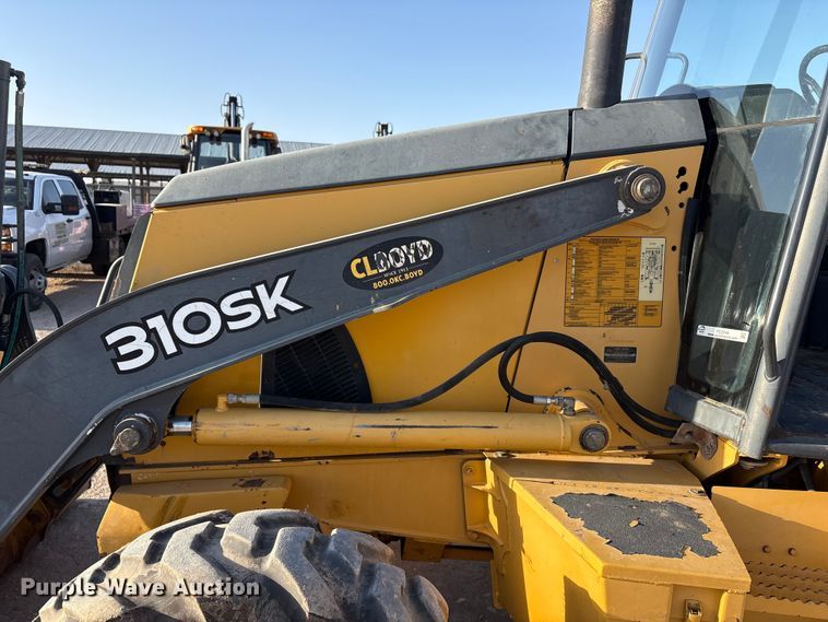 image for item FC2044 2013 John Deere 310SK backhoe