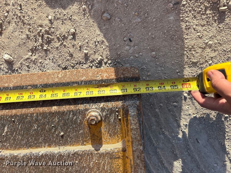 image for item FC2044 2013 John Deere 310SK backhoe