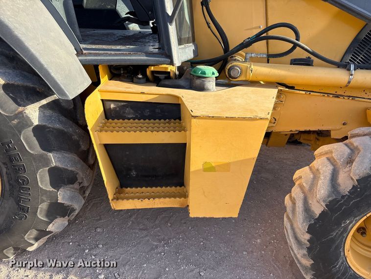 image for item FC2044 2013 John Deere 310SK backhoe