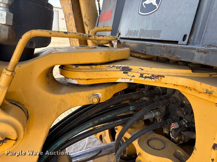 image for item FC2044 2013 John Deere 310SK backhoe