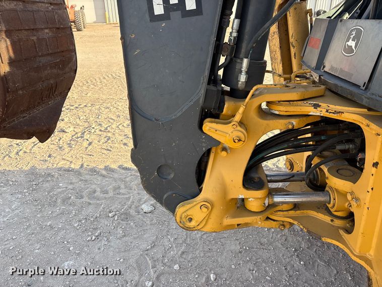 image for item FC2044 2013 John Deere 310SK backhoe