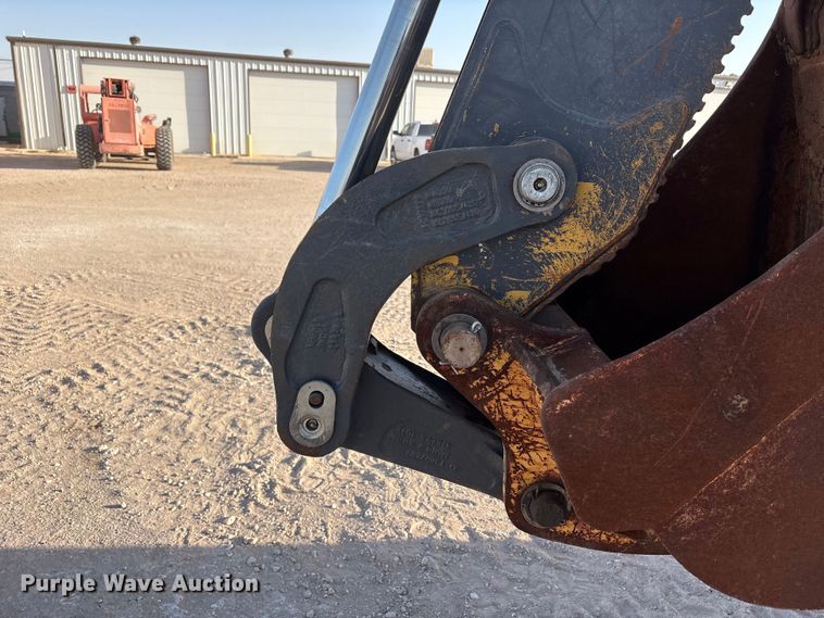 image for item FC2044 2013 John Deere 310SK backhoe