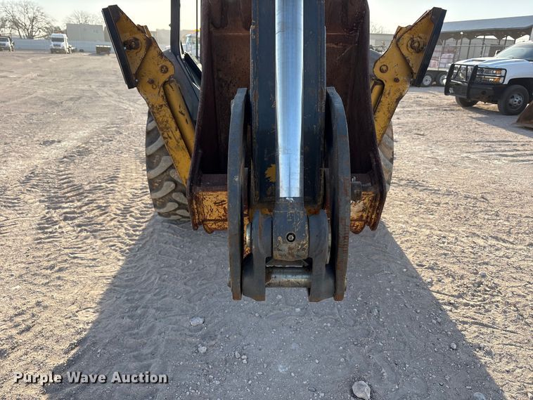 image for item FC2044 2013 John Deere 310SK backhoe