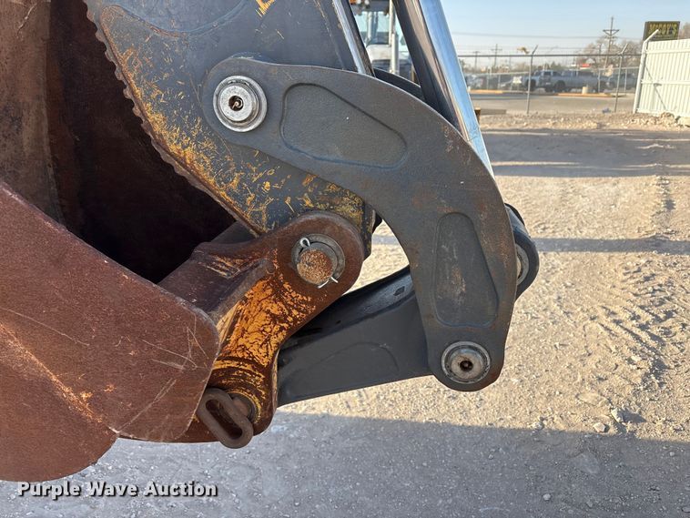 image for item FC2044 2013 John Deere 310SK backhoe