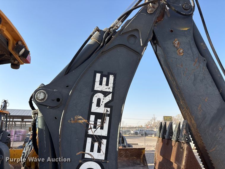 image for item FC2044 2013 John Deere 310SK backhoe