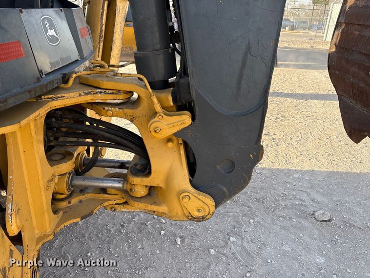 image for item FC2044 2013 John Deere 310SK backhoe