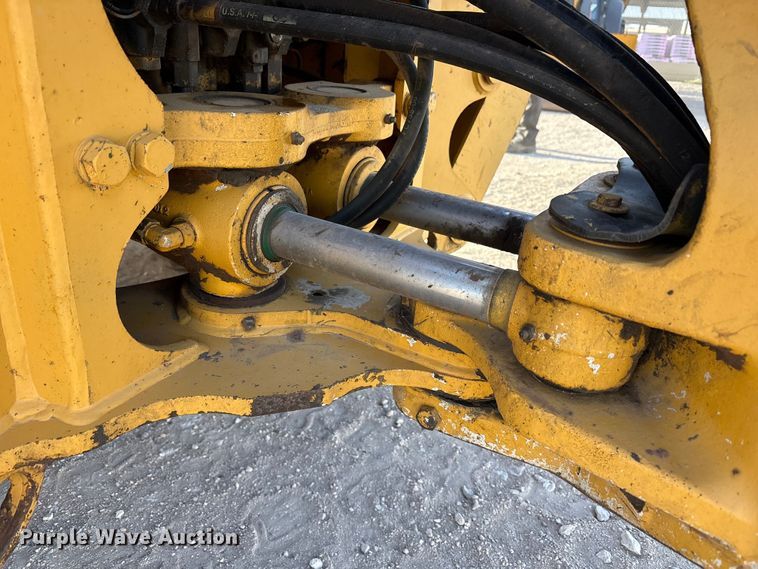 image for item FC2044 2013 John Deere 310SK backhoe