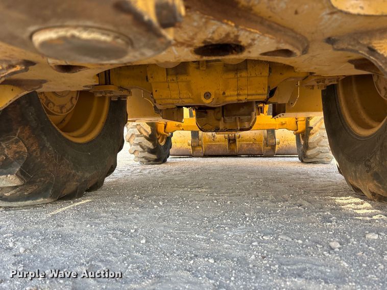 image for item FC2044 2013 John Deere 310SK backhoe