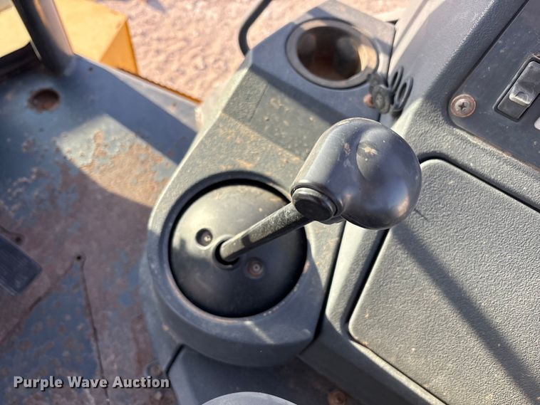 image for item FC2044 2013 John Deere 310SK backhoe