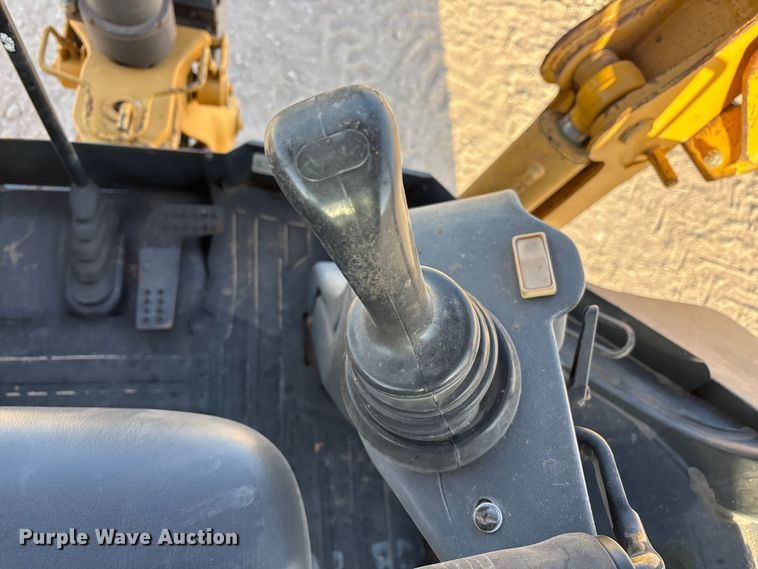 image for item FC2044 2013 John Deere 310SK backhoe