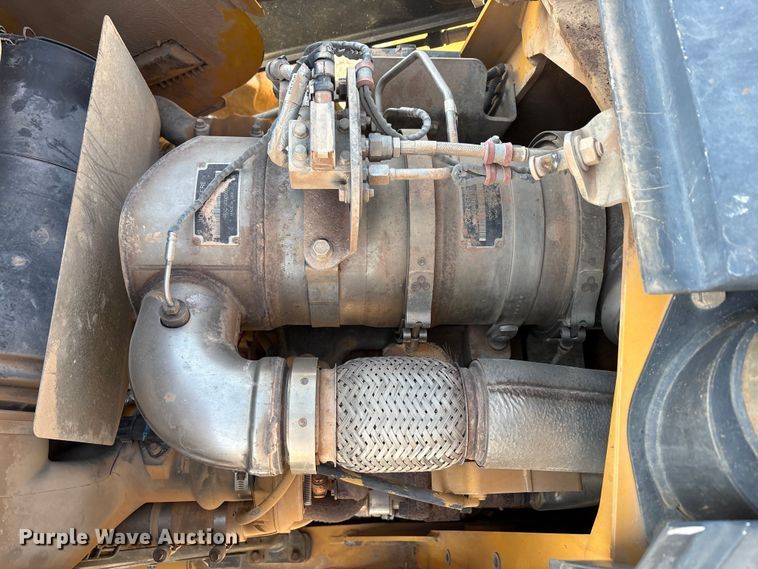 image for item FC2044 2013 John Deere 310SK backhoe